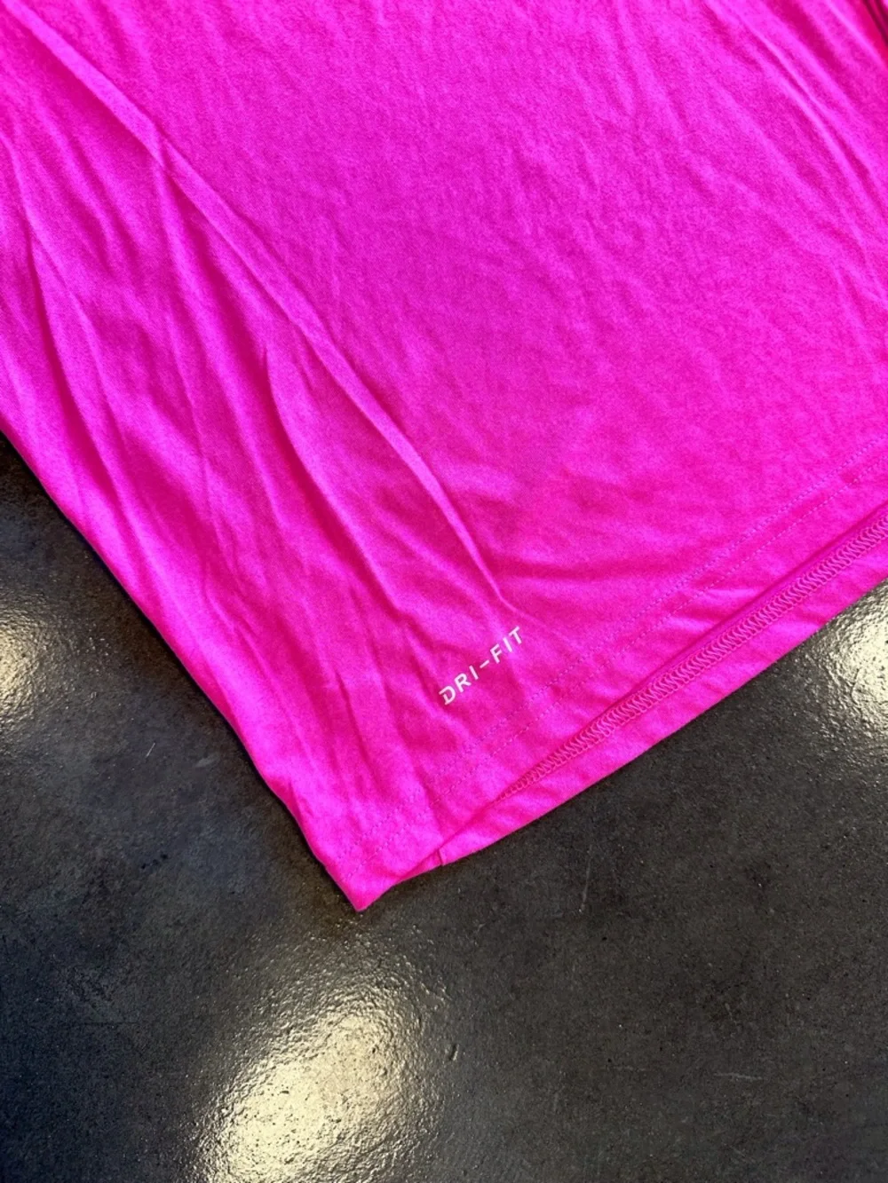 Nike dri-fit hot pink - Picture 3 of 5
